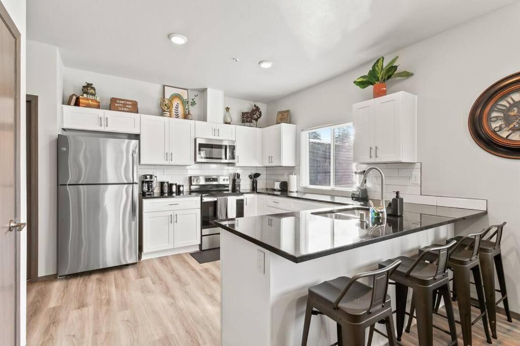 Brand New 2 Bed 2 Bath Near Perry District And Dt Leilighet Spokane Eksteriør bilde